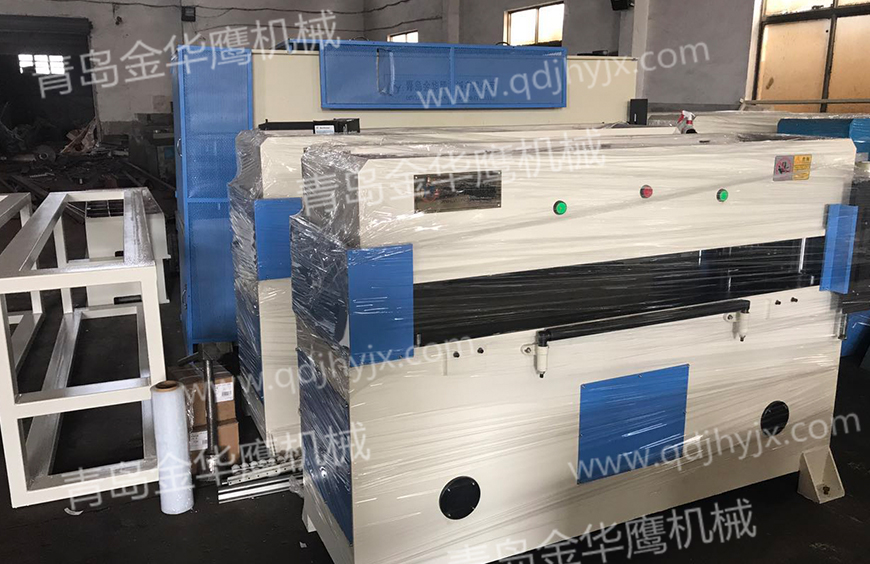 Precision four-column cutting machine