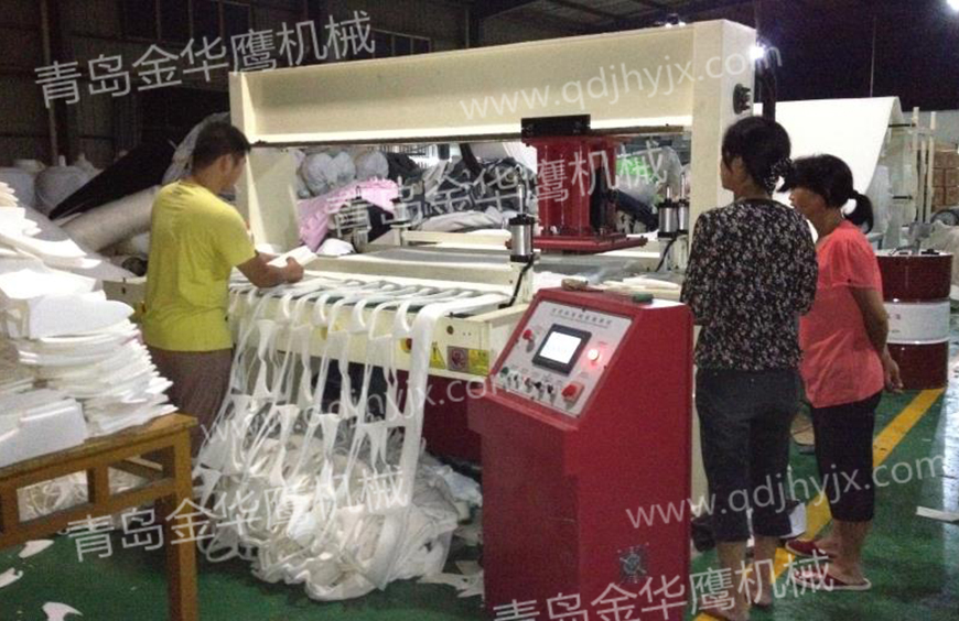 Automatic mobile head cutting machine