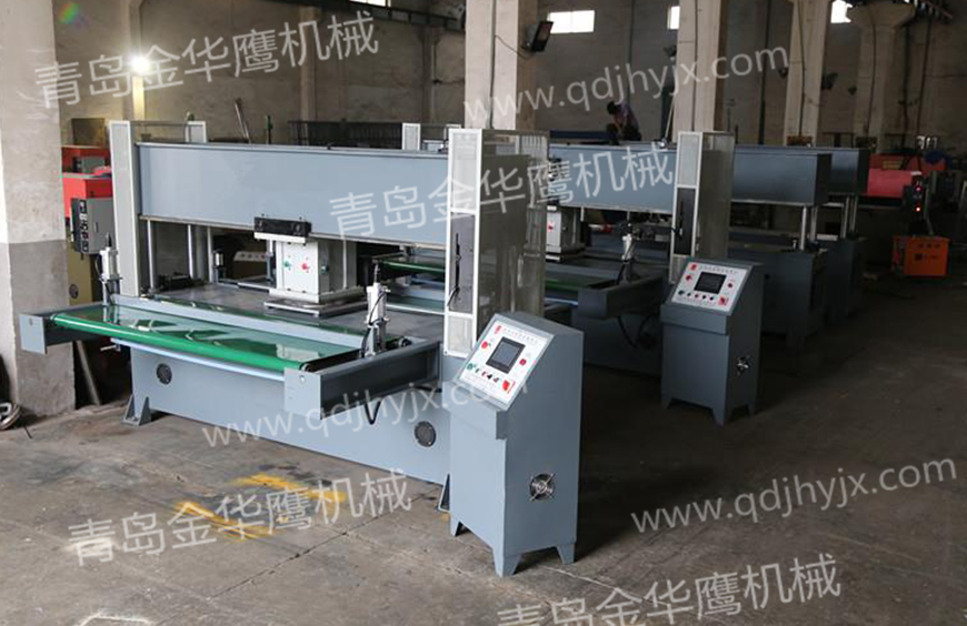 Automatic mobile head cutting machine